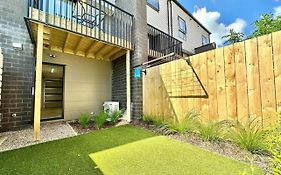 Immaculate - 2 Bedroom Townhouse Close To Fruitvale Train Station